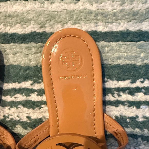 🆕 Tory Burch Miller patent leather sandal - Picture 5 of 6